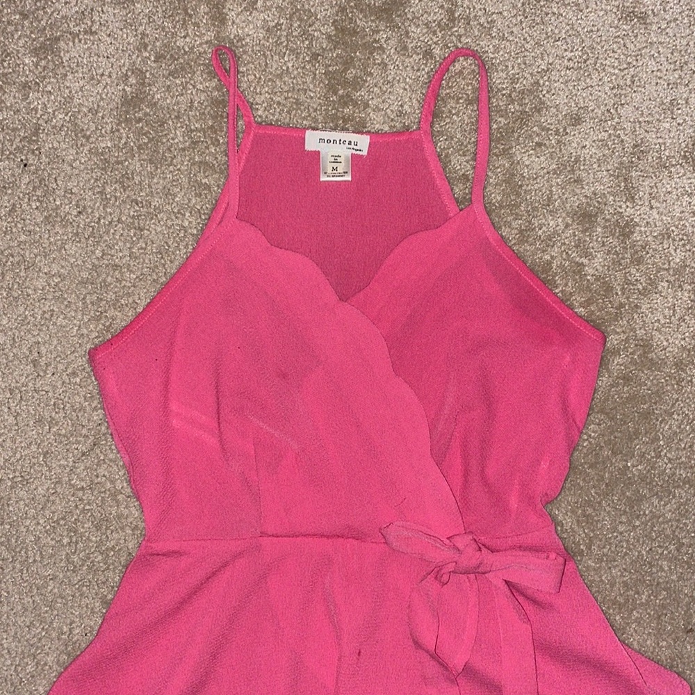 Scalloped Neckline Tank Top